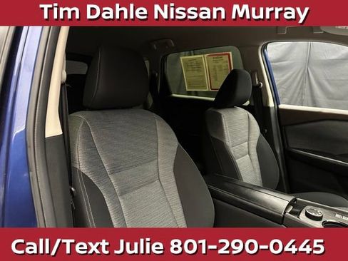 Used 2023 Nissan Rogue SV AWD/4WD image 16
