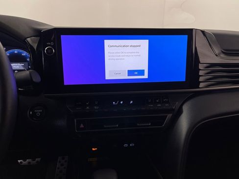 Certified 2025 Toyota Camry Hybrid image 20