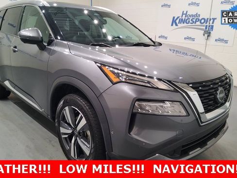 Used 2023 Nissan Rogue SL w/ SL Premium Package image 2