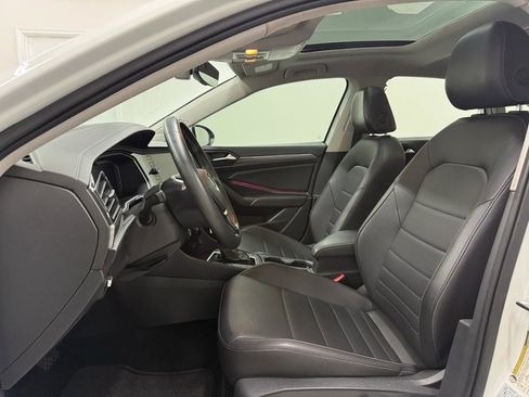 Used 2021 Volkswagen Jetta SEL image 12