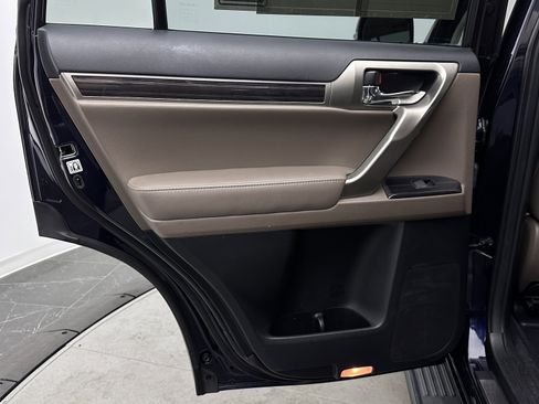 Used 2021 Lexus GX 460 Premium w/ Premium Package AWD/4WD image 27