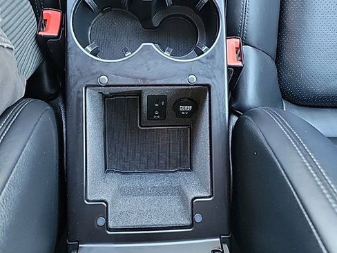 Used 2017 Porsche Macan image 24