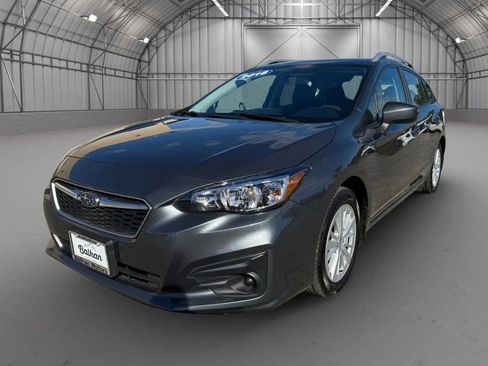 Used 2018 Subaru Impreza 2.0i Premium image 8