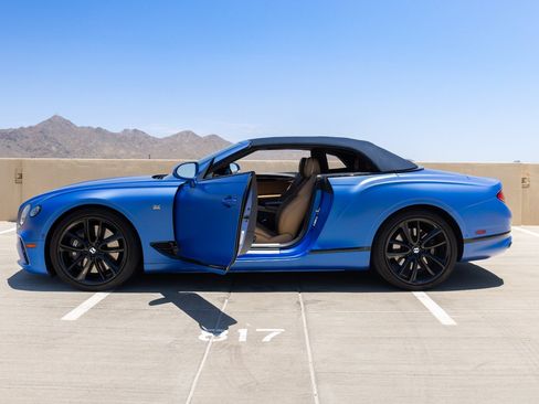 Used 2020 Bentley Continental GT V8 AWD/4WD image 12