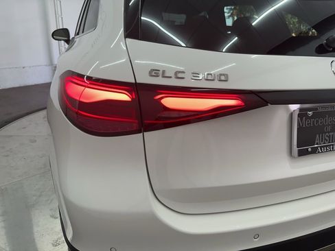 New 2026 Mercedes-Benz GLC 300 image 28