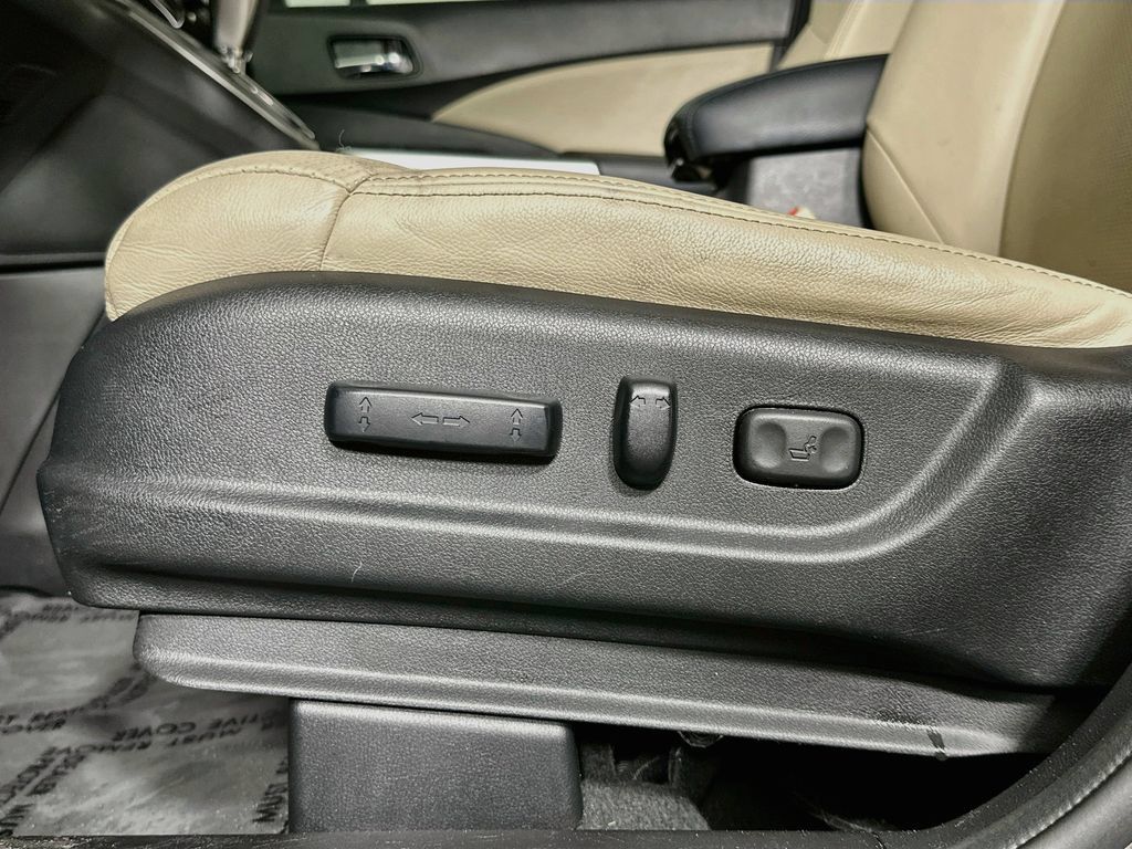 Used 2016 Honda CR-V EX-L image 22