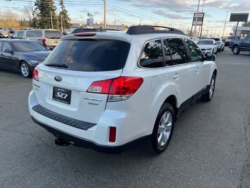 Used 2012 Subaru Outback 3.6R Limited AWD/4WD image 5