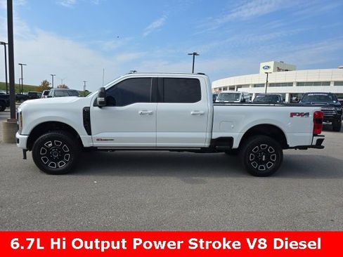 Used 2025 Ford F250 Platinum image 2
