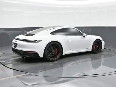 Certified 2022 Porsche 911 Carrera GTS image 7