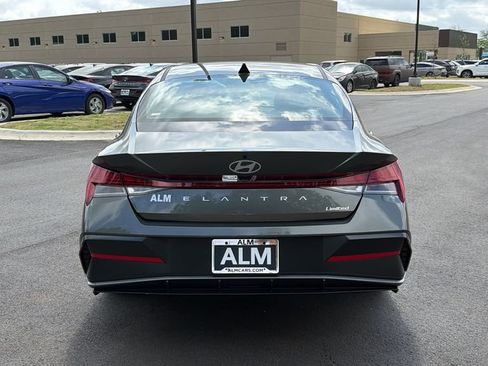 New 2026 Hyundai Elantra Limited image 7