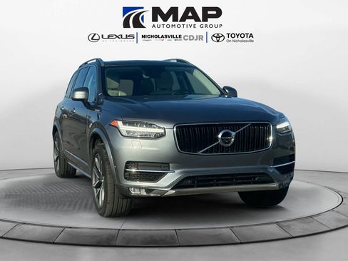 Used 2018 Volvo XC90 T6 Momentum w/ Convenience Package image 7