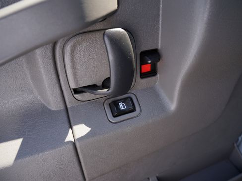 Used 2020 GMC Savana 3500 LS image 17