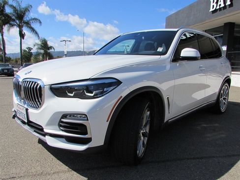 Used 2019 BMW X5 xDrive40i w/ Premium Package 2 AWD/4WD image 3
