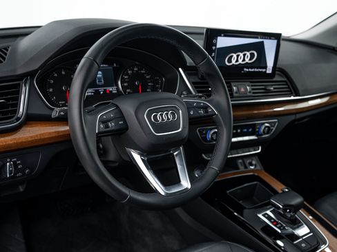 Certified 2023 Audi Q5 2.0T Premium w/ Convenience Package AWD/4WD image 12