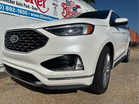 Used 2020 Ford Edge Titanium w/ Equipment Group 301A AWD/4WD image 10