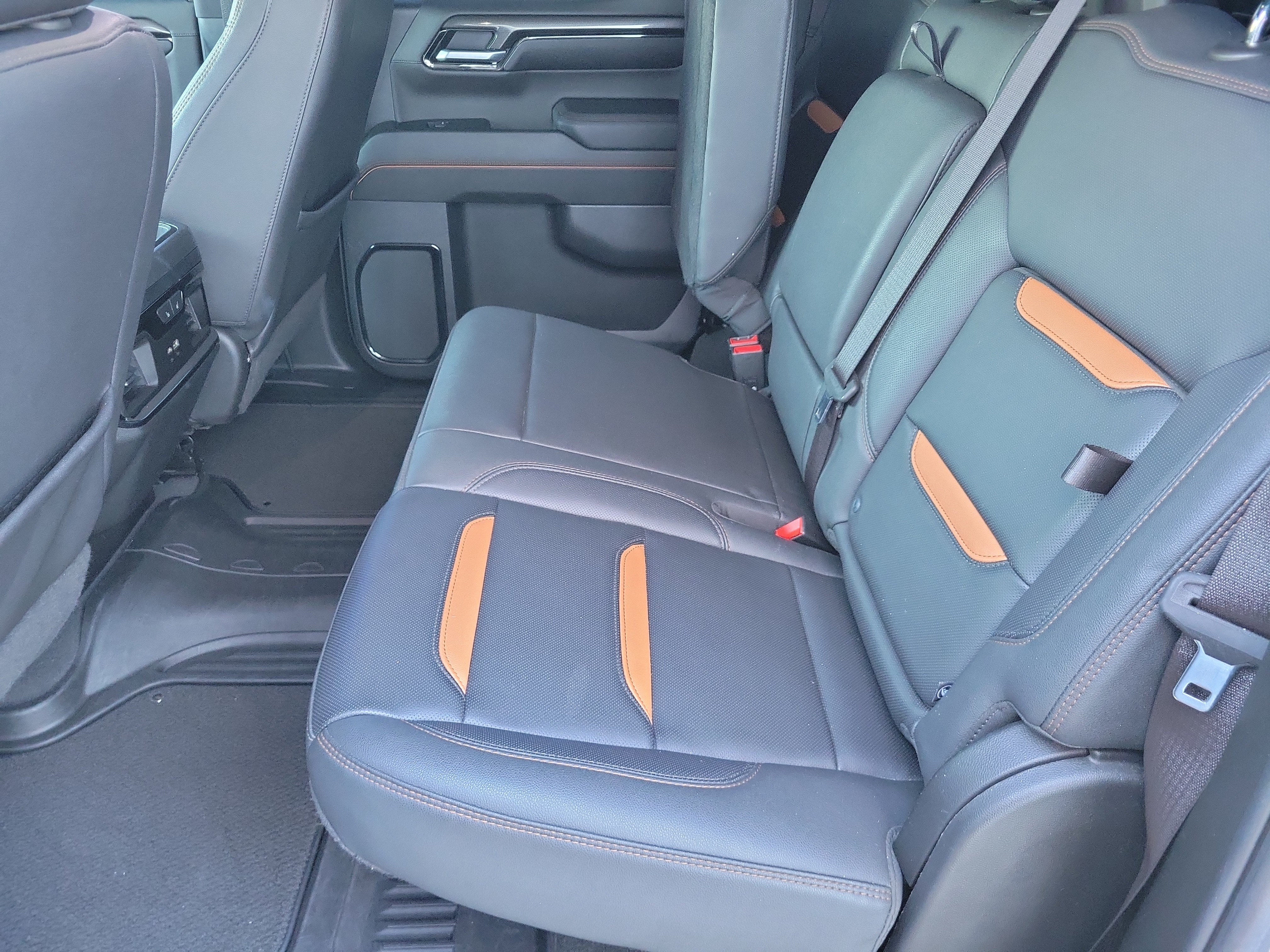 Used 2023 GMC Sierra 1500 AT4 w/ AT4 Premium Package AWD/4WD image 12