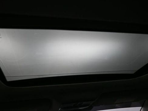 Used 2023 Nissan Pathfinder Platinum image 8