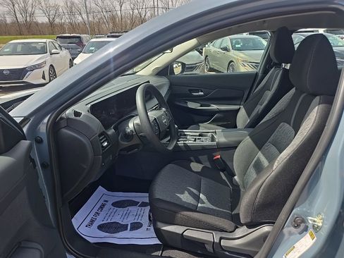 New 2026 Nissan Sentra SV image 9