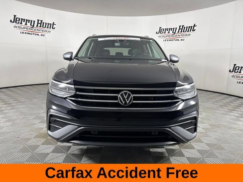 Used 2024 Volkswagen Tiguan Wolfsburg Edition AWD/4WD image 3