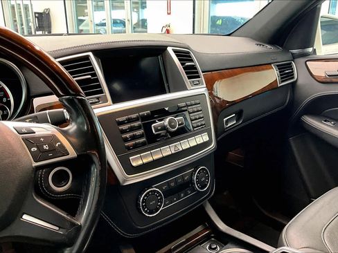 Used 2015 Mercedes-Benz ML 400 4MATIC image 6