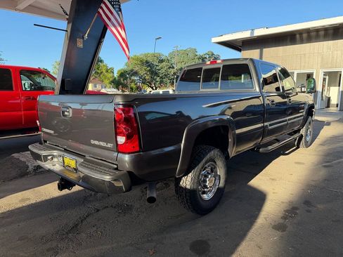 Used 2005 Chevrolet Silverado 2500 LS AWD/4WD image 5