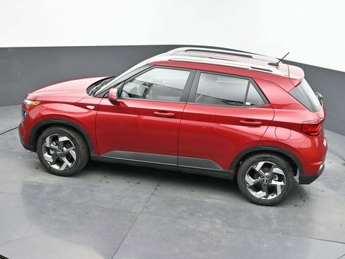 Used 2025 Hyundai Venue SEL image 56