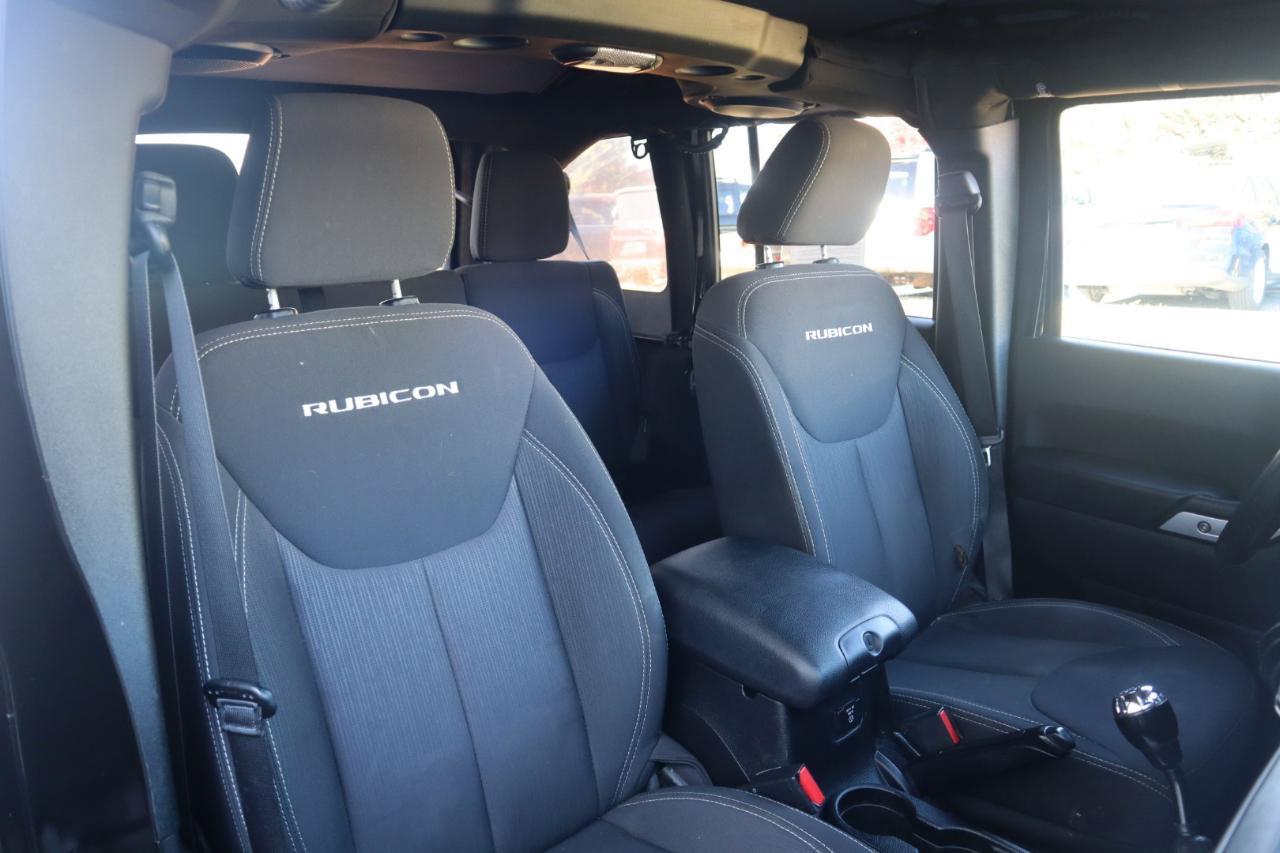 Used 2014 Jeep Wrangler Unlimited Rubicon w/ Connectivity Group AWD/4WD image 39