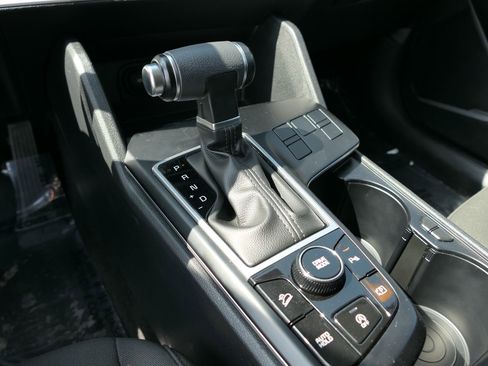 Used 2025 Kia Sportage LX FWD image 20