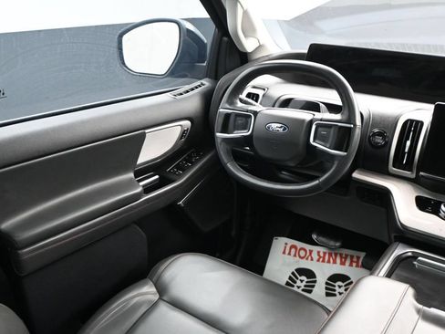 Used 2025 Ford Expedition Max Active RWD image 23