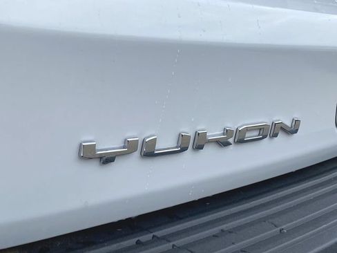Used 2024 GMC Yukon Denali AWD/4WD image 33