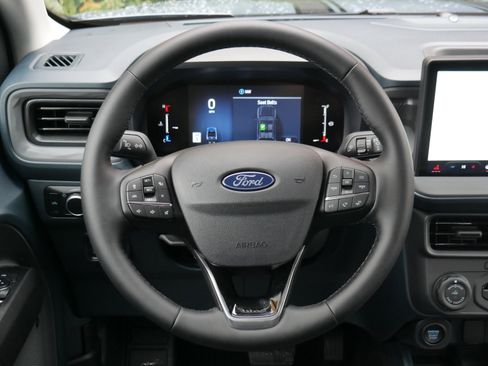 New 2025 Ford Maverick Lariat w/ Black Appearance Package image 7