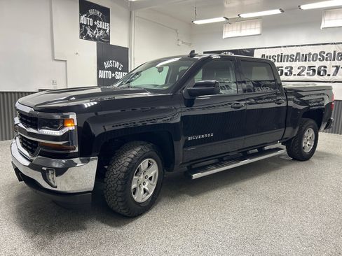 Used 2017 Chevrolet Silverado 1500 LT w/ All Star Edition image 2
