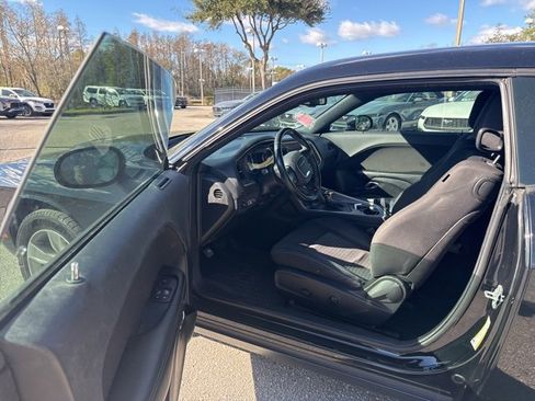 Used 2019 Dodge Challenger SXT image 12