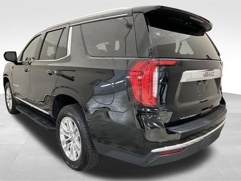 Used 2023 GMC Yukon SLT image 3