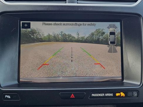Used 2018 Ford Explorer XLT w/ Equipment Group 202A AWD/4WD image 34