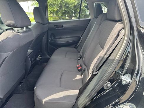 Used 2025 Toyota Corolla Cross LE AWD/4WD image 14