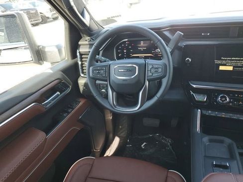New 2026 GMC Sierra 3500 Denali Ultimate AWD/4WD image 14