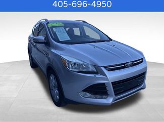 Used 2016 Ford Escape Titanium video 3