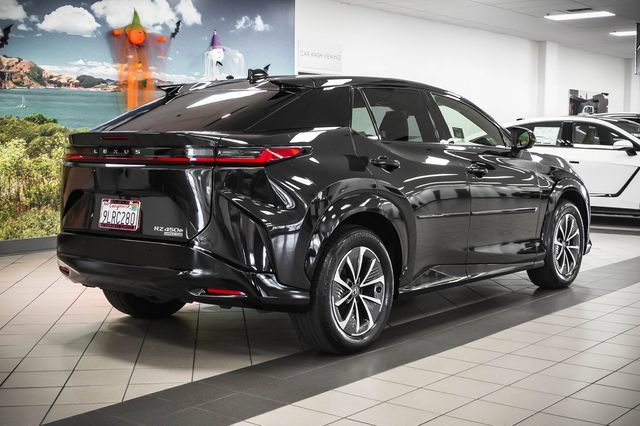 Certified 2023 Lexus RZ 450e Premium w/ Technology Package AWD/4WD image 6