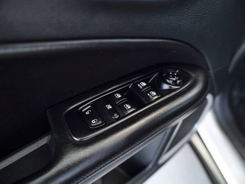 Used 2021 Jeep Compass Latitude AWD/4WD image 19