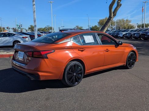 Certified 2022 Nissan Altima 2.5 SR image 6