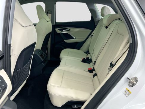 Used 2025 Audi Q5 2.0T Premium Plus w/ Premium Plus image 20