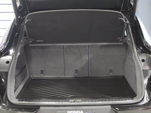 Used 2023 Porsche Cayenne S Platinum w/ Premium Package Plus image 50