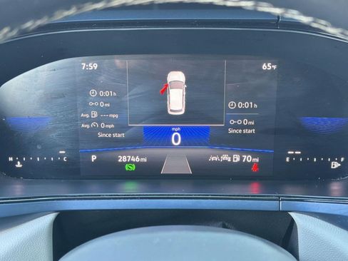 Used 2024 Volkswagen Taos SE image 21