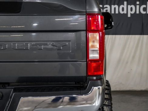 Used 2020 Ford F250 XLT image 40