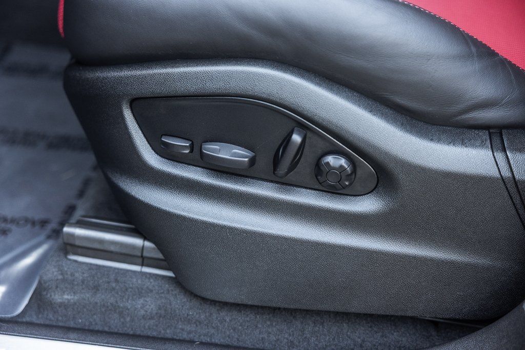 Certified 2025 Porsche Cayenne E-Hybrid AWD/4WD image 20