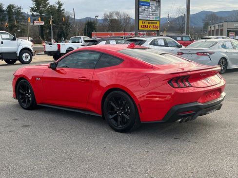 Used 2024 Ford Mustang GT image 4