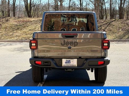 New 2026 Jeep Gladiator Sport image 7