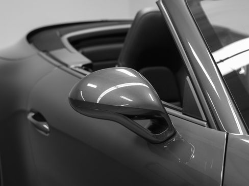 Used 2017 Porsche 911 Carrera S image 15