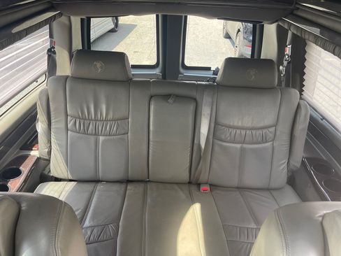 Used 2007 GMC Savana 1500 AWD w/ Preferred Equipment Group image 27